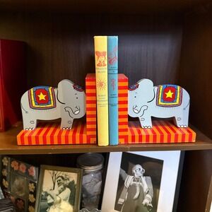 Vintage Elephant Bookends Wooden Circus Style Nursery Kids Room Decor